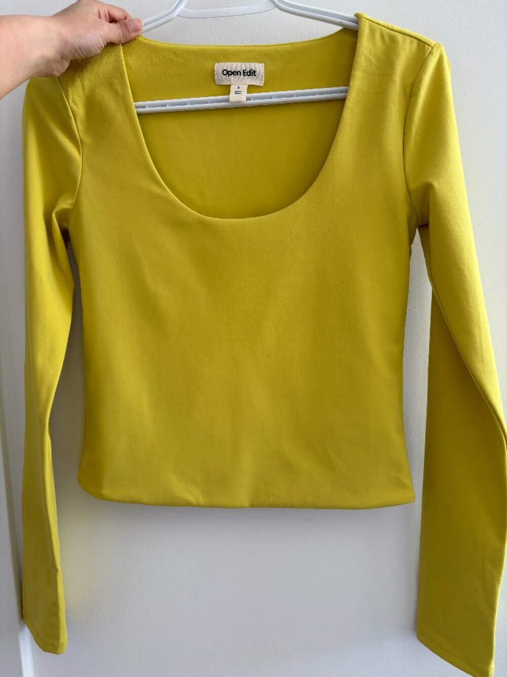 ✨ Bright & Chic Open Edit Long Sleeve Top ✨Size Small (Fits US 2–4)